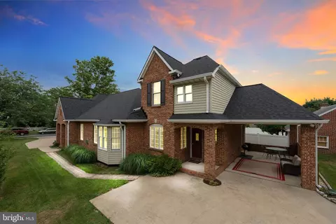 687 Woodland Ave, Winchester, VA 22601