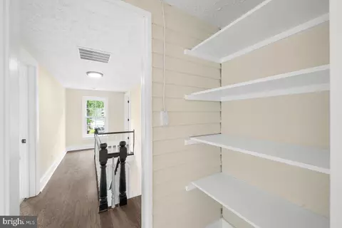 Entry Way - 21 E Germain St, Winchester, VA 22601 photo 3 of 12