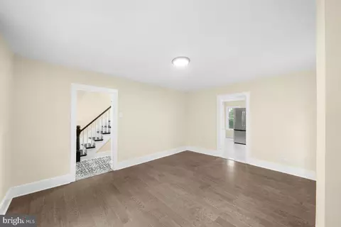 Entry Way - 21 E Germain St, Winchester, VA 22601 photo 9 of 12