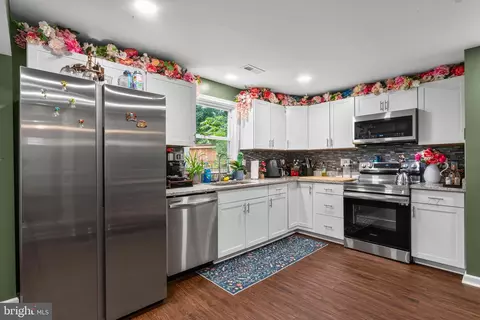 Kitchen - 117 E Pall Mall St, Winchester, VA 22601 photo 1 of 1