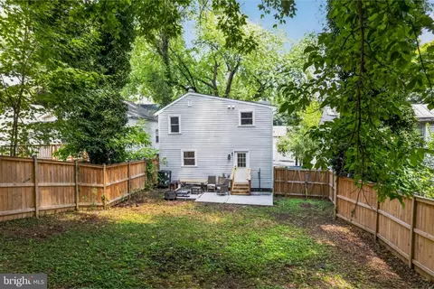 Exterior - 117 E Pall Mall St, Winchester, VA 22601 photo 3 of 3