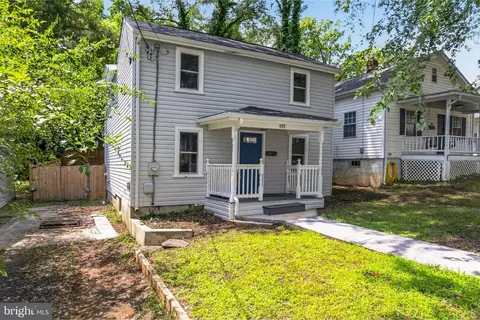 Exterior - 117 E Pall Mall St, Winchester, VA 22601 photo 1 of 3