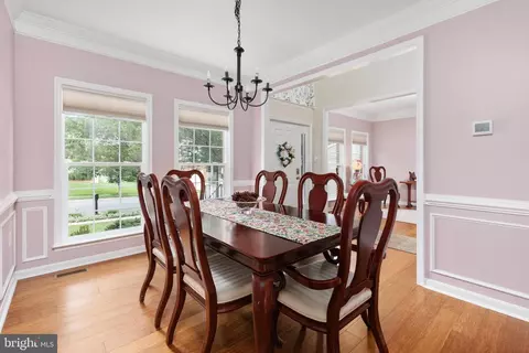 Dining - 922 Wayne Dr, Winchester, VA 22601 photo 2 of 3
