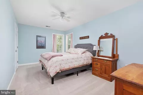 Bedroom - 922 Wayne Dr, Winchester, VA 22601 photo 1 of 3