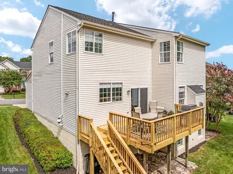 Exterior - 922 Wayne Dr, Winchester, VA 22601 photo 7 of 9