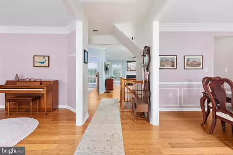 Entry Way - 922 Wayne Dr, Winchester, VA 22601 photo 2 of 5
