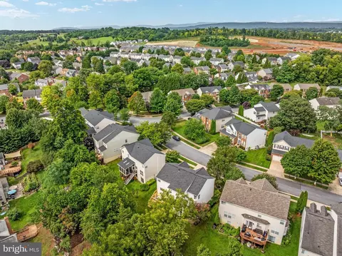 View/Area - 922 Wayne Dr, Winchester, VA 22601 photo 9 of 11