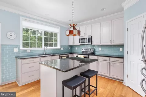 Kitchen - 922 Wayne Dr, Winchester, VA 22601 photo 1 of 5