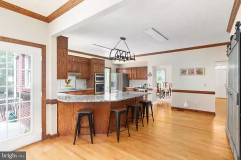 Kitchen - 769 Seldon Dr, Winchester, VA 22601 photo 6 of 11