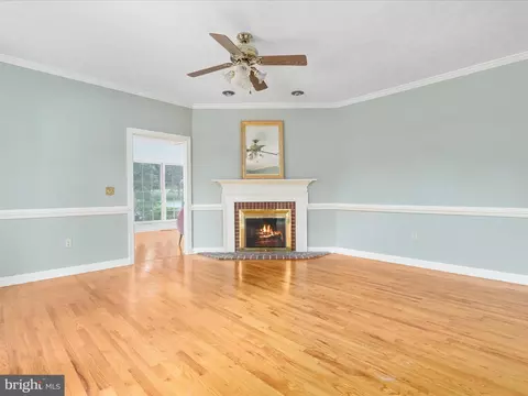 Living - 769 Seldon Dr, Winchester, VA 22601 photo 1 of 7