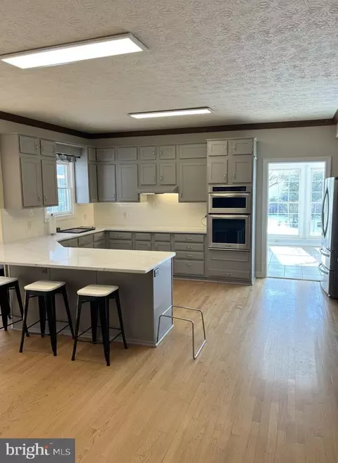 Kitchen - 769 Seldon Dr, Winchester, VA 22601 photo 5 of 11