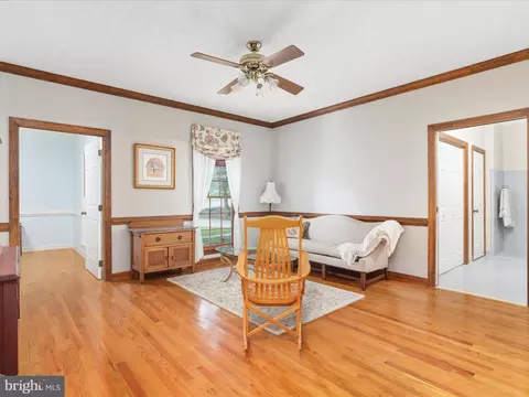 Living - 769 Seldon Dr, Winchester, VA 22601 photo 4 of 7