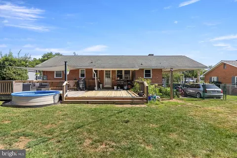 Exterior - 413 Superior Ave, Winchester, VA 22601 photo 5 of 7