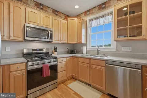 Kitchen - 2643 Middle Rd, Winchester, VA 22601 photo 2 of 4