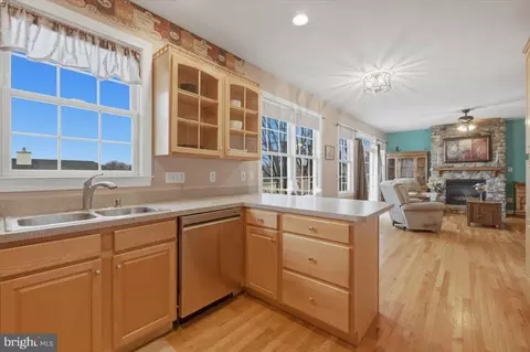 Kitchen - 2643 Middle Rd, Winchester, VA 22601 photo 4 of 4