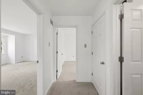 Entry Way - 103 E Germain St, Winchester, VA 22601 photo 5 of 6