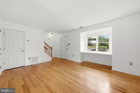 Living - 103 E Germain St, Winchester, VA 22601 photo 3 of 3