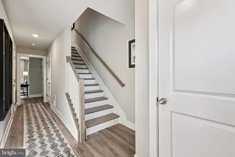 Entry Way - 660 Arden Ct, Winchester, VA 22601 photo 2 of 7