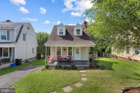 Exterior - 17 Glaize Ave, Winchester, VA 22601 photo 1 of 10