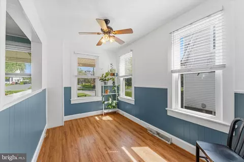 Entry Way - 17 Glaize Ave, Winchester, VA 22601 photo 3 of 5