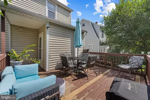 Exterior - 17 Glaize Ave, Winchester, VA 22601 photo 4 of 10
