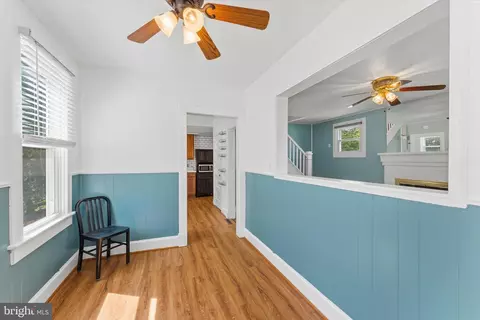 Entry Way - 17 Glaize Ave, Winchester, VA 22601 photo 4 of 5