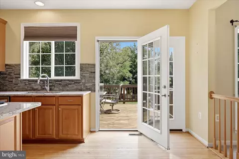 Entry Way - 938 Wayne Dr, Winchester, VA 22601 photo 6 of 9