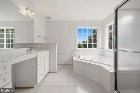 Bath - 938 Wayne Dr, Winchester, VA 22601 photo 1 of 5