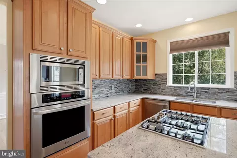 Kitchen - 938 Wayne Dr, Winchester, VA 22601 photo 8 of 8