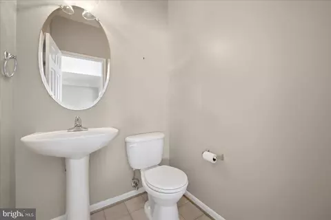 Entry Way - 938 Wayne Dr, Winchester, VA 22601 photo 5 of 9