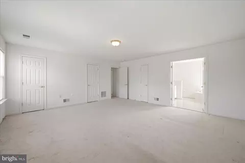 Other - 938 Wayne Dr, Winchester, VA 22601 photo 6 of 10