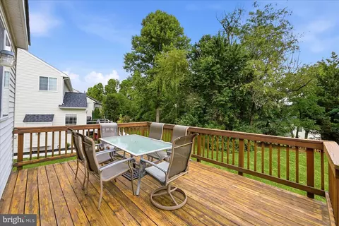Exterior - 938 Wayne Dr, Winchester, VA 22601 photo 5 of 11