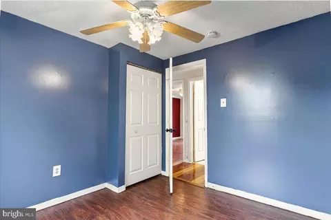 Entry Way - 1 E Hart St, Winchester, VA 22601 photo 2 of 2