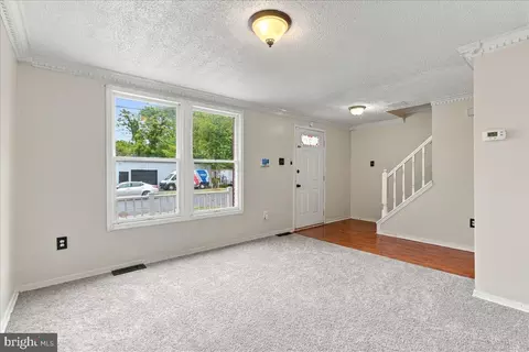 Living - 1 E Hart St, Winchester, VA 22601 photo 1 of 1