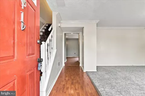 Entry Way - 1 E Hart St, Winchester, VA 22601 photo 1 of 2