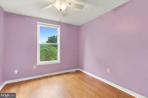Bedroom - 1 E Hart St, Winchester, VA 22601 photo 1 of 1