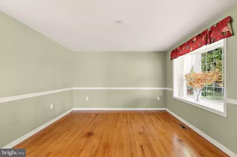 Living - 1308 Commerce, Winchester, VA 22601 photo 3 of 7