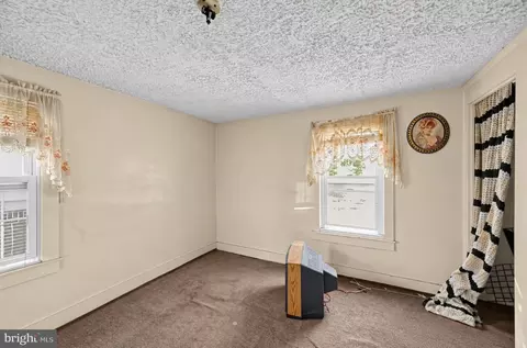 Bedroom - 23 E Germain St, Winchester, VA 22601 photo 3 of 4