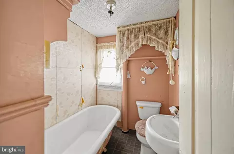 Bath - 23 E Germain St, Winchester, VA 22601 photo 1 of 1
