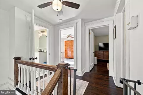 Entry Way - 338 E Piccadilly St, Winchester, VA 22601 photo 9 of 13