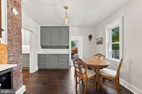 Dining - 338 E Piccadilly St, Winchester, VA 22601 photo 2 of 4