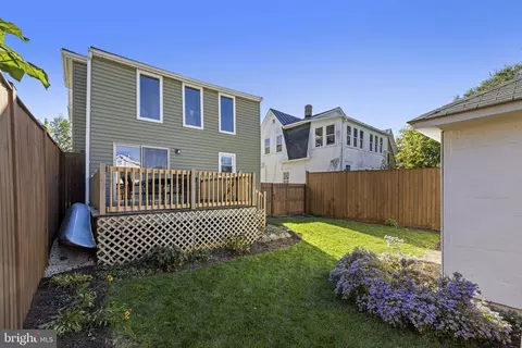 Exterior - 338 E Piccadilly St, Winchester, VA 22601 photo 19 of 19