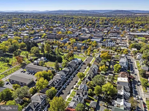 View/Area - 338 E Piccadilly St, Winchester, VA 22601 photo 2 of 2