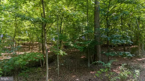 Nancy Court, Front Royal, VA 22630