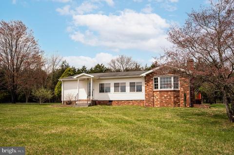 195 Rolling View Dr, Front Royal, VA 22630 photo 3