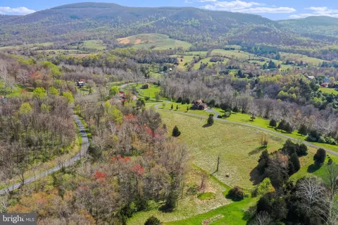 25 Boyds Mill Lane, Bentonville, VA 22610