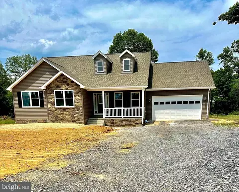 140 Pointers Way, Lake Frederick, VA 22630