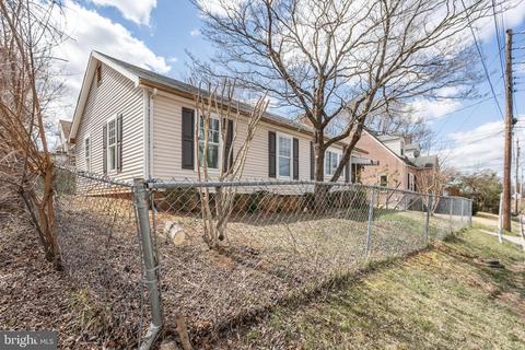 111 Steele Ave, Front Royal, VA 22630