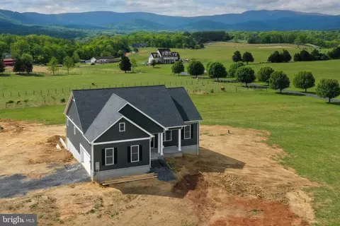 1458 Rivermont Dr, Front Royal, VA 22630