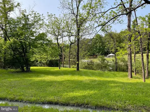 69 Lakeside Drive, Front Royal, VA 22630